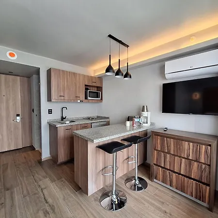 Hotel Block Suites