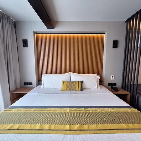Hotel Block Suites