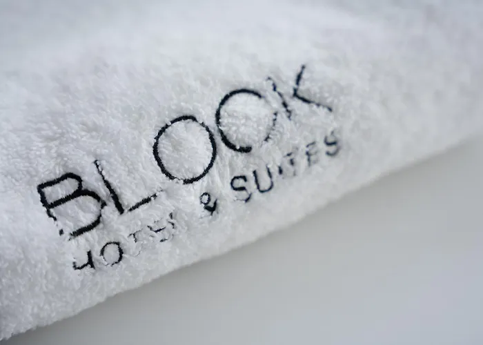 Block Hotel 3*