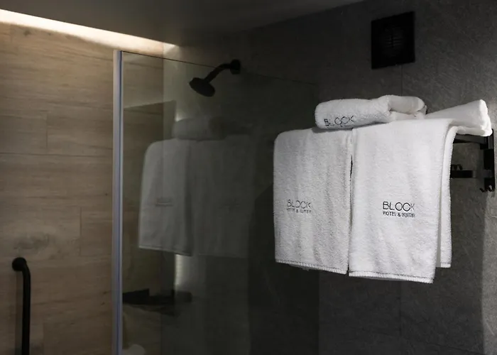 Hotel Block 3*
