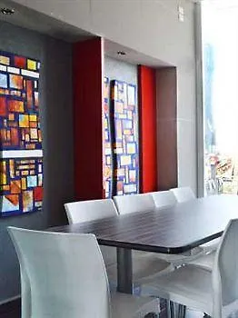 Hotel Block